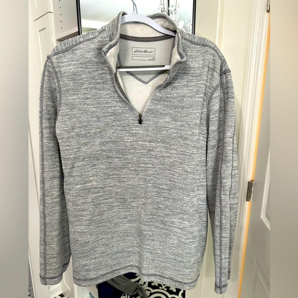 Eddie Bauer men’s pullover. Size XL. Nice condition.